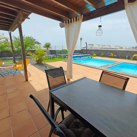 Villa Casa Del Sol Naciente - Heated Pools - Wifi - Uk,be,nl,fr Tv Channels Playa Blanca (Lanzarote)